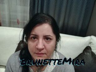 BrunetteMira