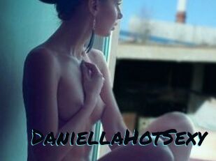 DaniellaHotSexy