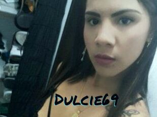 Dulcie_69