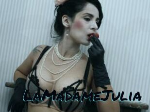LaMadameJulia