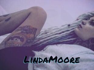 Linda_Moore