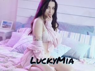 LuckyMia