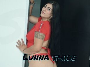 Lunna_smile