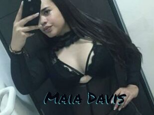 Maia_Davis