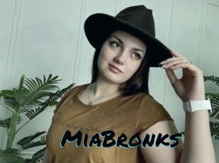 MiaBronks