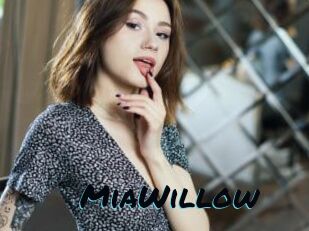 MiaWillow