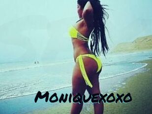 Moniquexoxo