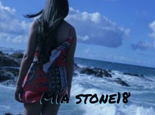 Mia_stone18