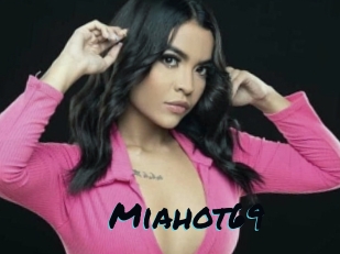 Miahot69