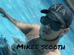 Mikee_scooth