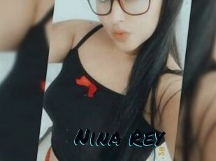 Nina_Rey