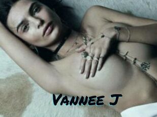 Vannee_J